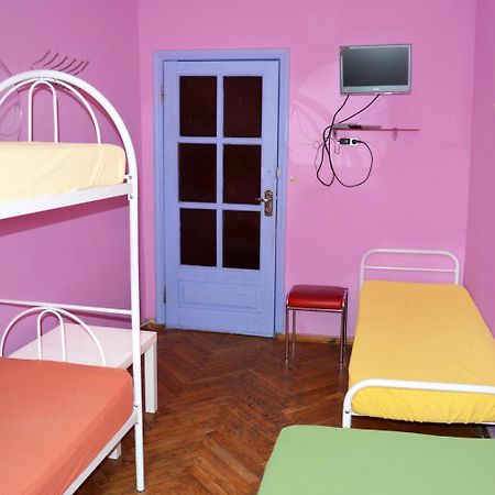 Hostel Kreschatik Kiev Bagian luar foto
