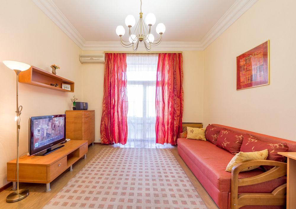 Hostel Kreschatik Kiev Bagian luar foto