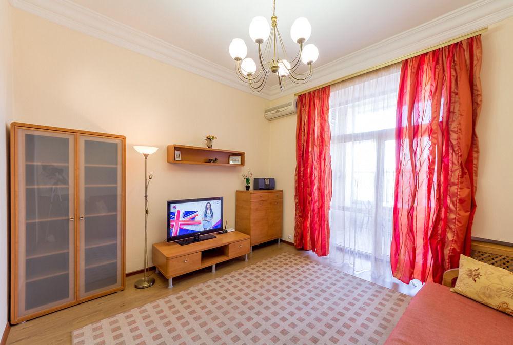 Hostel Kreschatik Kiev Bagian luar foto