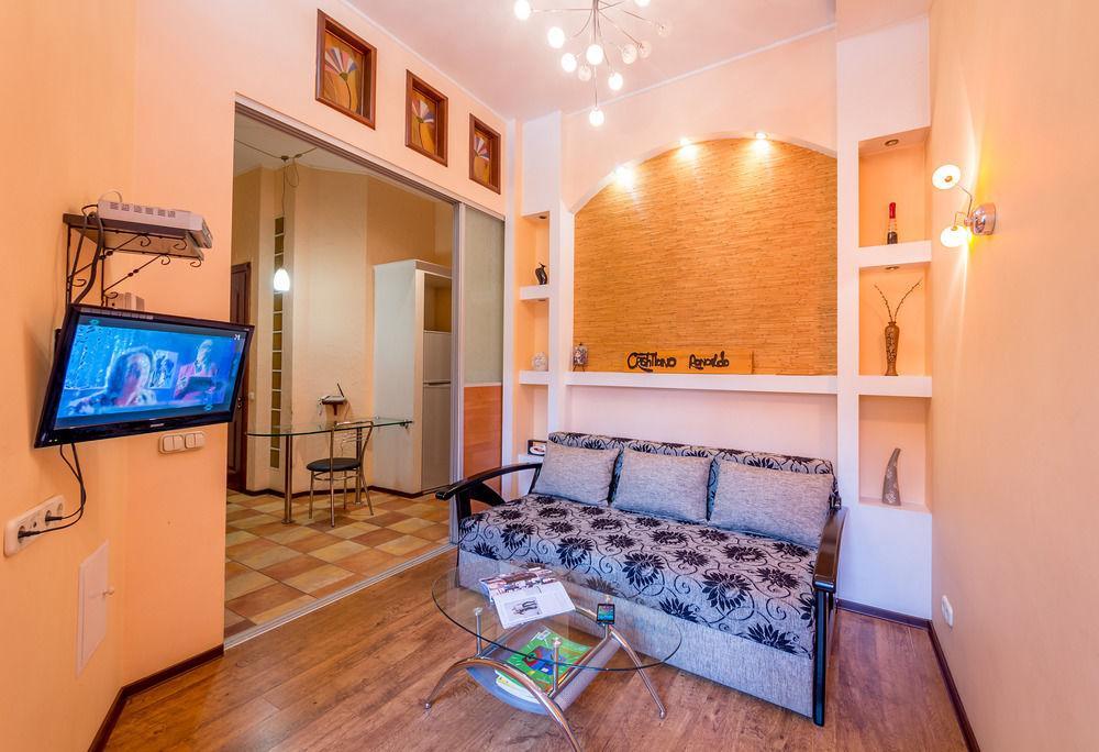 Hostel Kreschatik Kiev Bagian luar foto