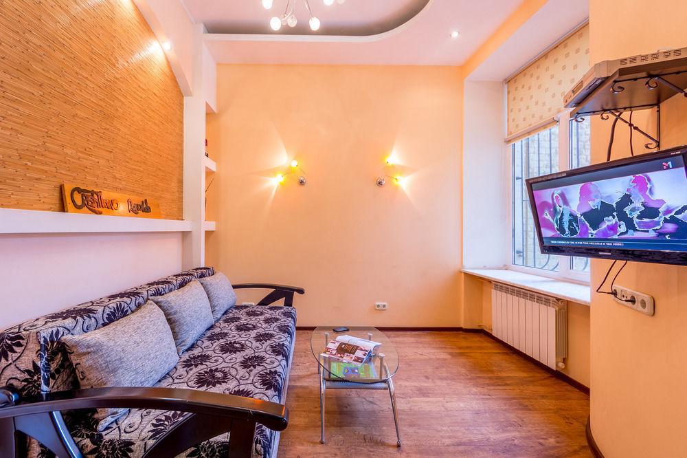 Hostel Kreschatik Kiev Bagian luar foto