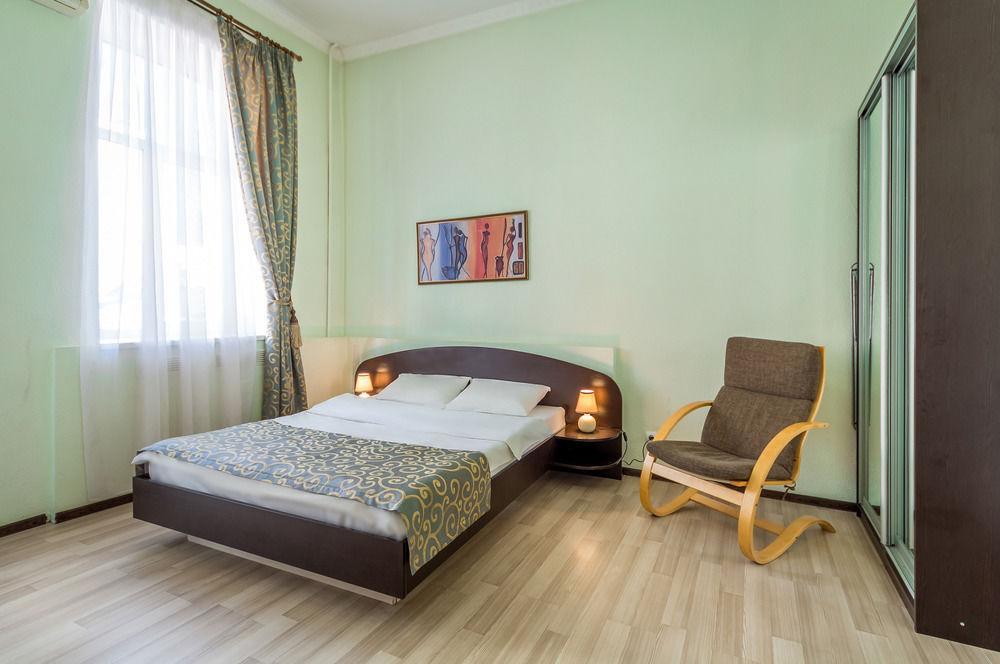 Hostel Kreschatik Kiev Bagian luar foto