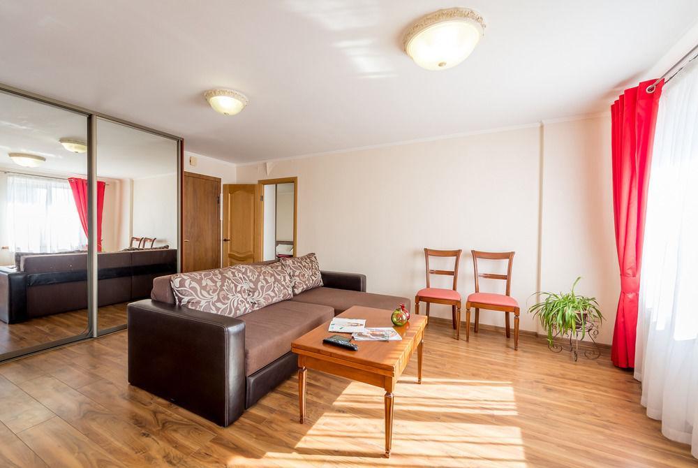 Hostel Kreschatik Kiev Bagian luar foto