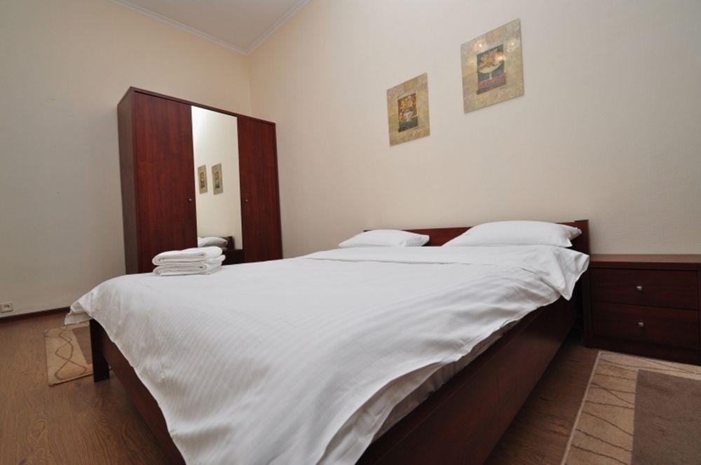 Hostel Kreschatik Kiev Bagian luar foto