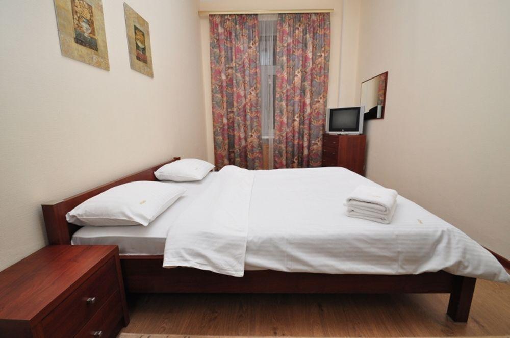 Hostel Kreschatik Kiev Bagian luar foto