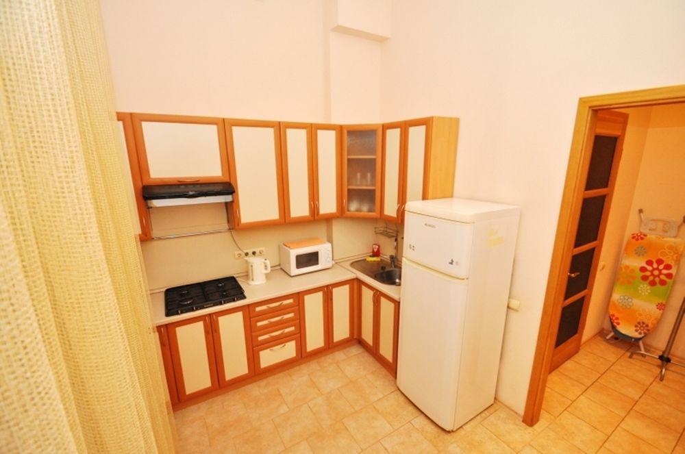 Hostel Kreschatik Kiev Bagian luar foto