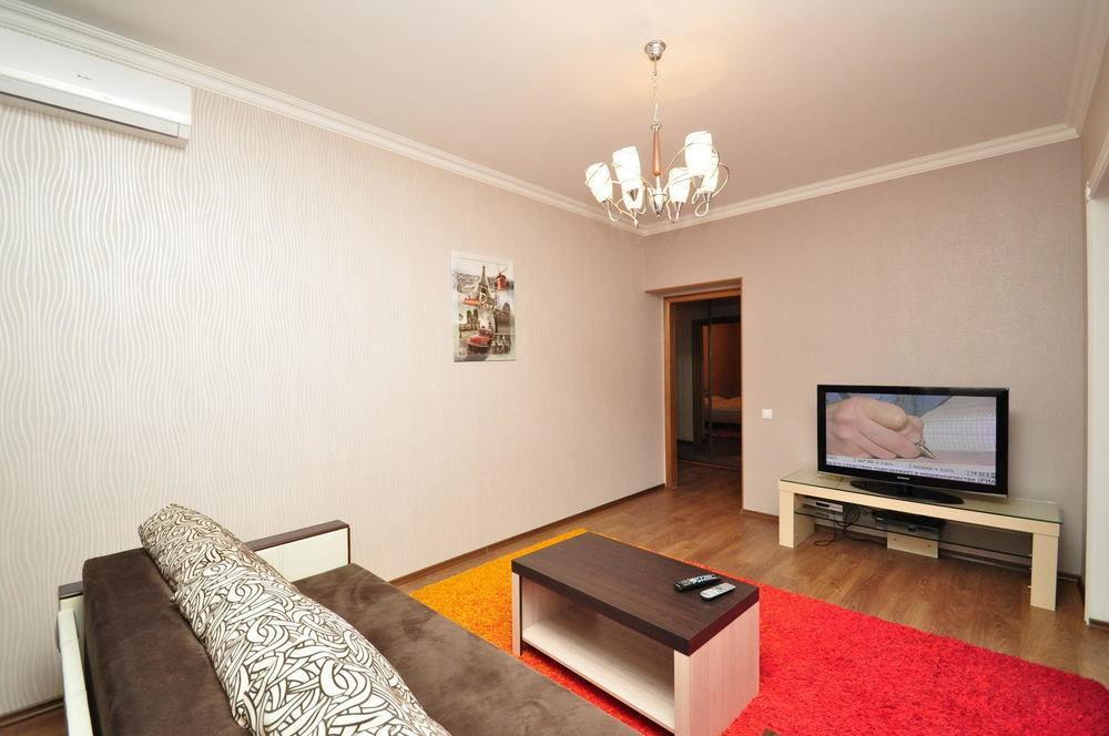 Hostel Kreschatik Kiev Bagian luar foto
