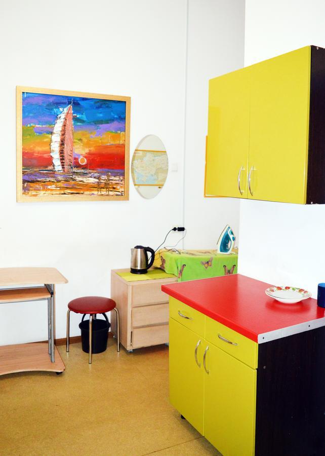 Hostel Kreschatik Kiev Bagian luar foto