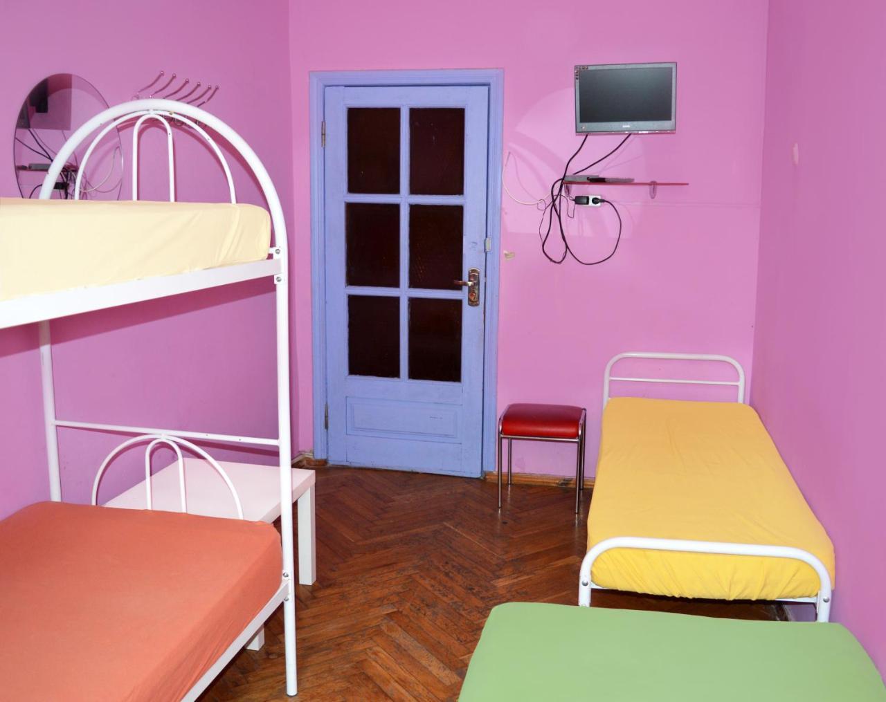 Hostel Kreschatik Kiev Bagian luar foto