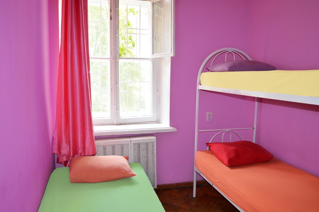 Hostel Kreschatik Kiev Bagian luar foto