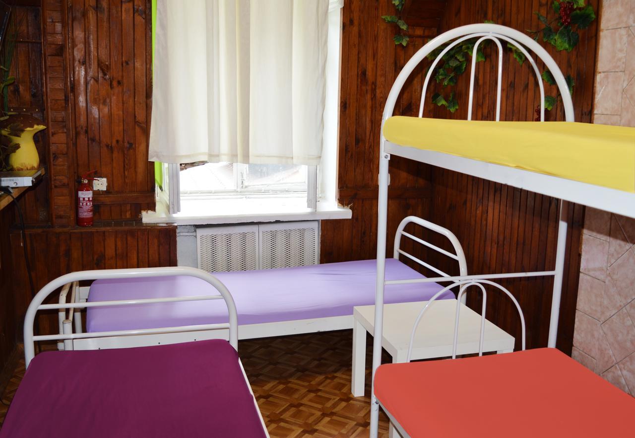 Hostel Kreschatik Kiev Bagian luar foto